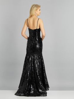 Style DM 6768 Dave and Johnny Black Size 6 Dm 6768 Fitted Sequined Mermaid Dress on Queenly