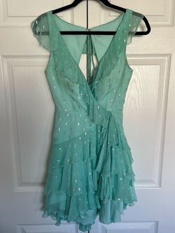 Style 52937 Sherri Hill Green Size 0 Mini Plunge Cocktail Dress on Queenly
