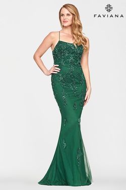 Style S10634 Faviana Green Size 0 Floor Length Lace Pageant Corset Mermaid Dress on Queenly