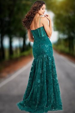 Style 38004 Jovani Green Size 2 Tall Height Mermaid Dress on Queenly
