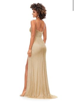 Ashley Lauren Gold Size 8 Floor Length A-line Dress on Queenly