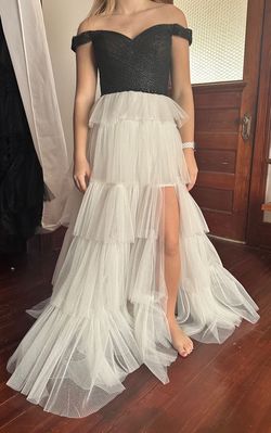 Ellie Wilde Black Size 2 Medium Height Prom Side slit Dress on Queenly