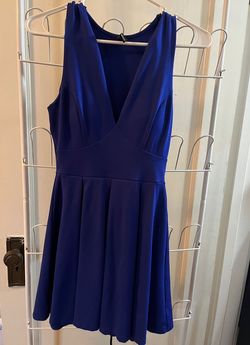 Style 050719 Windsor Blue Size 4 Halter Jersey 050719 Cocktail Dress on Queenly