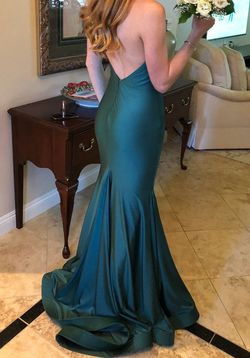 Jovani Green Size 2 Prom Halter Free Shipping Train Dress on Queenly