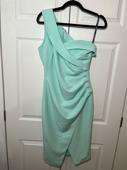 Lavish Alice Green Size 6 Graduation Wedding Guest Interview Midi Cocktail Dress on Queenly