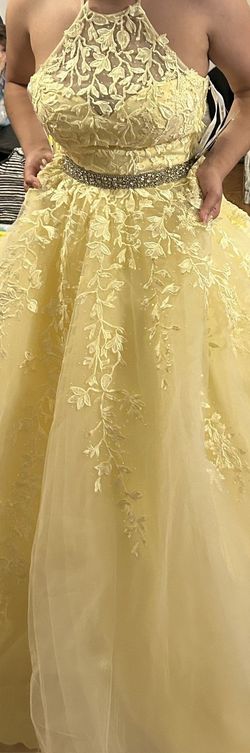 Style 53371 Sherri Hill Yellow Size 4 53371 Short Height Ball gown on Queenly
