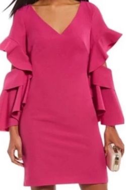 Badgley Mischka Hot Pink Size 2 V Neck Cocktail Dress on Queenly