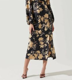 Style 1-1031036960-2901 ASTR Black Size 8 Satin Tall Height Print Cocktail Dress on Queenly