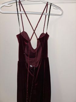 Lulus Red Size 0 Backless Maroon Velvet Cocktail Dress on Queenly
