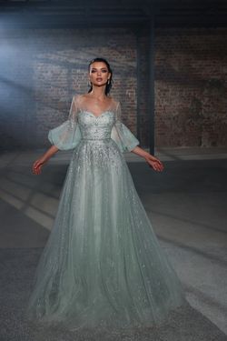 Style M20353 Modessa Couture Green Size 10 Prom Floor Length A-line Dress on Queenly