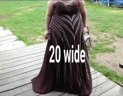 Brown Size 20 Straight Dress on Queenly