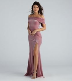 Style 05002-7388 Windsor Pink Size 4 Mini Prom Velvet Floor Length Side slit Dress on Queenly