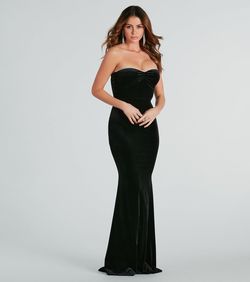 Style 05002-7901 Windsor Black Size 4 Velvet Military Prom Mermaid Dress on Queenly