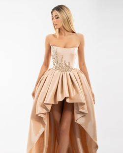 Style AD5523 Albina Dyla Gold Size 0 Floor Length Mini Straight Dress on Queenly