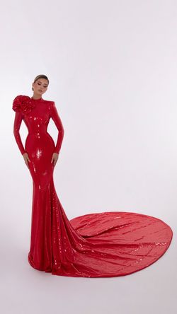 Style AD5618 Albina Dyla Red Size 4 Black Tie Sequined Straight Dress on Queenly