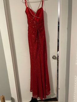 Dylan and david Red Size 2 Medium Height Plunge Prom Side slit Dress on Queenly