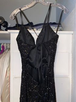 La Femme Black Size 10 Plunge Free Shipping Side slit Dress on Queenly
