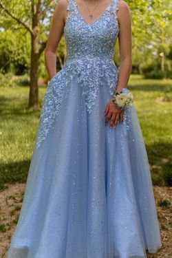 Style 2615 Colors Blue Size 2 Jersey Medium Height Short Height Quinceanera Pockets Ball gown on Queenly