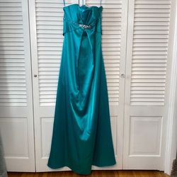 Marys Bridal Green Size 8 Military Gala Floor Length A-line Dress on Queenly