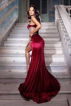 Style PS23475 Portia and Scarlett Red Size 12 Black Tie Side slit Dress on Queenly