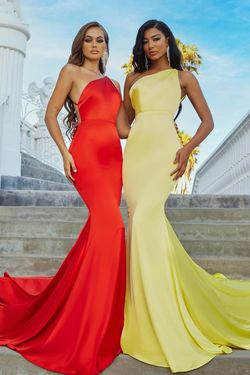 Style PS22358 Portia and Scarlett Yellow Size 12 Ps22358 Mermaid Dress on Queenly