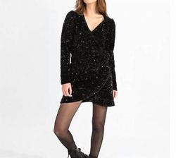 Style 1-3157822122-2901 MOLLY BRACKEN Black Size 8 Mini Sequined Cocktail Dress on Queenly