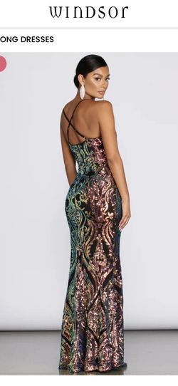 Style 05002-0317 Windsor Multicolor Size 4 Plunge Floor Length Mermaid Dress on Queenly