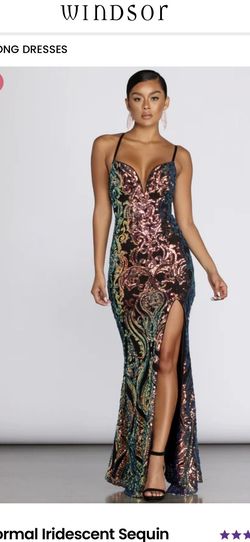 Style 05002-0317 Windsor Multicolor Size 4 Sequined Plunge 05002-0317 Mermaid Dress on Queenly