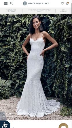 Vera Wang White Size 2 Lace Train Mermaid Dress on Queenly