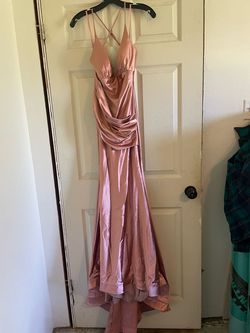 Cinderella Divine Pink Size 8 Floor Length Plunge Jersey Train Dress on Queenly