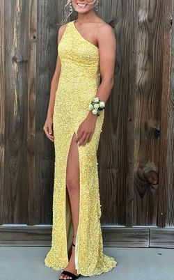 Sherri Hill Yellow Size 2 Tall Height One Shoulder Side slit Dress on Queenly