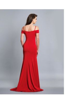Style 6846 Dave and Johnny Yellow Size 2 Flare Train Side slit Dress on Queenly
