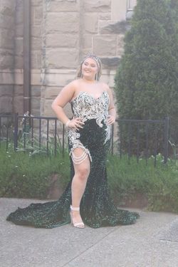 Portia and Scarlett Green Size 14 Prom Fully Beaded Side slit Dress on Queenly