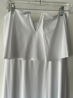 Blooming Jelly White Size 12 Halter Floor Length A-line Dress on Queenly