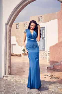Style JM004 Jadore Blue Size 14 Floor Length Plus Size Straight Dress on Queenly