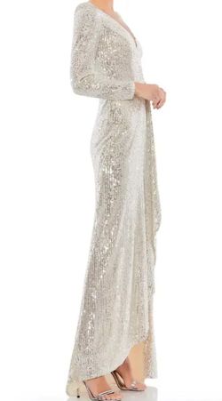 Style 26395 Mac Duggal Silver Size 6 Sequined Black Tie Plunge Side slit Dress on Queenly