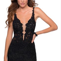 Style 28648 La Femme Black Size 8 Polyester Train Side slit Dress on Queenly