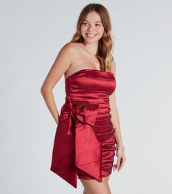 Style 05001-1843 Windsor Red Size 12 Plus Size Prom Cocktail Dress on Queenly