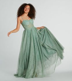 Style 05004-0213 Windsor Green Size 4 Military Tulle Sweetheart Floor Length Straight Dress on Queenly