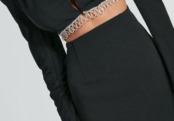 Style 05001-2025 Windsor Black Size 4 Mini V Neck Cocktail Dress on Queenly