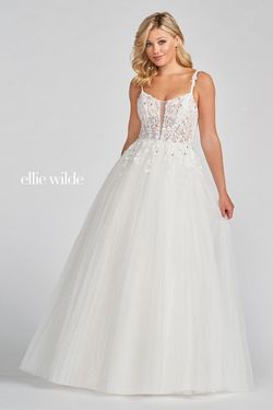 Style EW122049 Ellie Wilde White Size 00 Lace Ew122049 Ball gown on Queenly