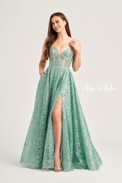 Style EW35216 Ellie Wilde Green Size 4 Tulle Black Tie Ew35216 Floor Length Side slit Dress on Queenly