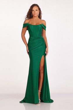 Style 90252 Abby Paris Green Size 4 Emerald 90252 Side slit Dress on Queenly