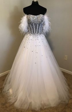 Jovani White Size 2 Tulle Feather Pageant 50 Off Ball gown on Queenly