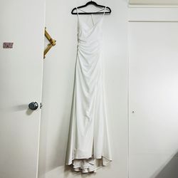 Style 28206 La Femme White Size 6 28206 Floor Length Train Mermaid Side slit Dress on Queenly