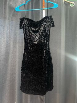 Windsor Black Size 4 Mini 50 Off Cocktail Dress on Queenly