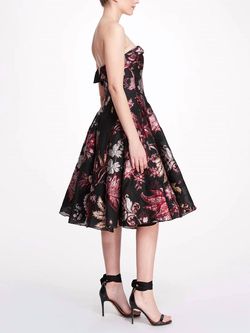 Style 1-1312143521-1901 Marchesa Black Size 6 Floral Strapless Cocktail Dress on Queenly