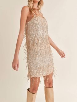Style 1-2019255447-3471 Sadie & Sage Gold Size 4 Sequined Free Shipping Cocktail Dress on Queenly