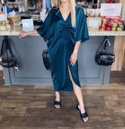 Style 1-732166156-2901 ELAN Green Size 8 Floor Length Free Shipping Sleeves Side slit Dress on Queenly