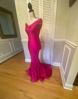 Jessica Angel Pink Size 4 Medium Height Prom Train Dress on Queenly